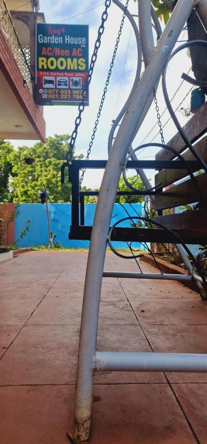 ג'פנה Tony'S Garden House Back Packers Inn מראה חיצוני תמונה