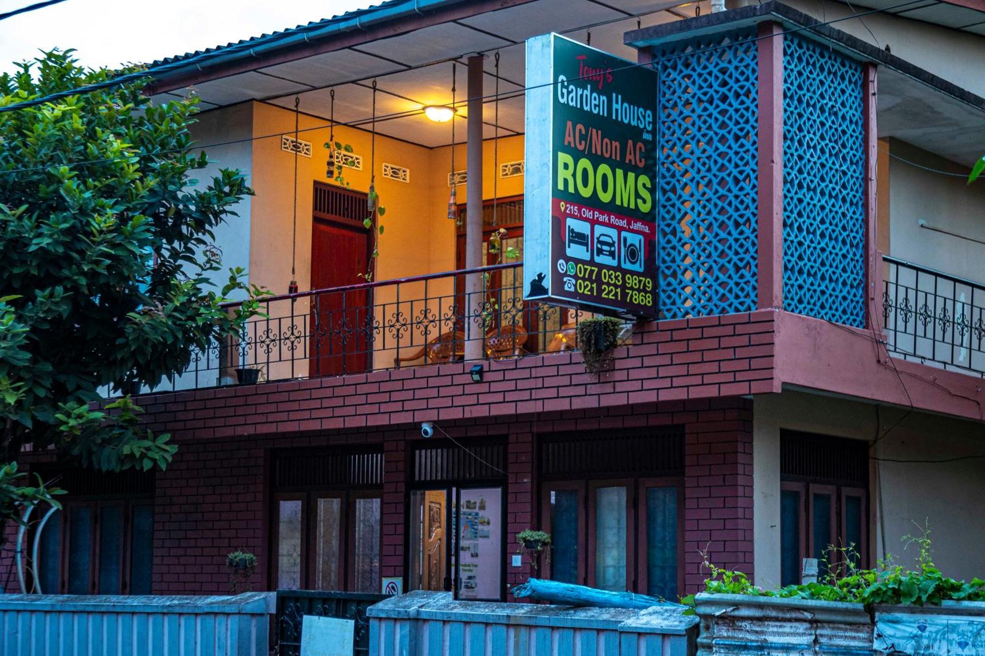 ג'פנה Tony'S Garden House Back Packers Inn מראה חיצוני תמונה