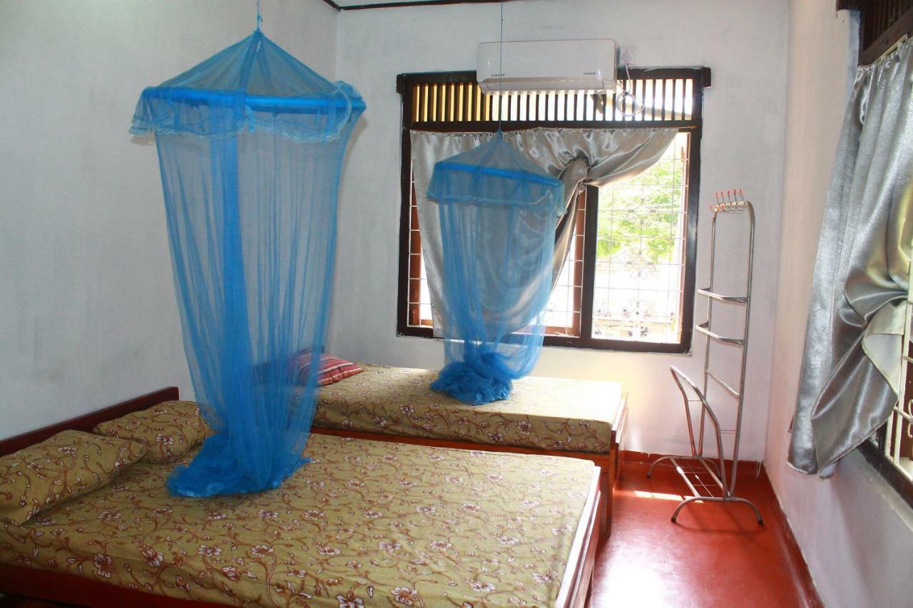 ג'פנה Tony'S Garden House Back Packers Inn מראה חיצוני תמונה